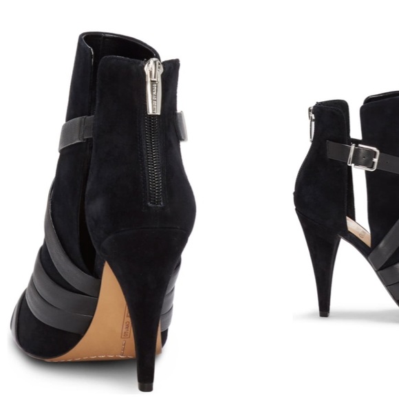 👠Vince Camuto Achika belted peep toe bootie👠 - Picture 3 of 8